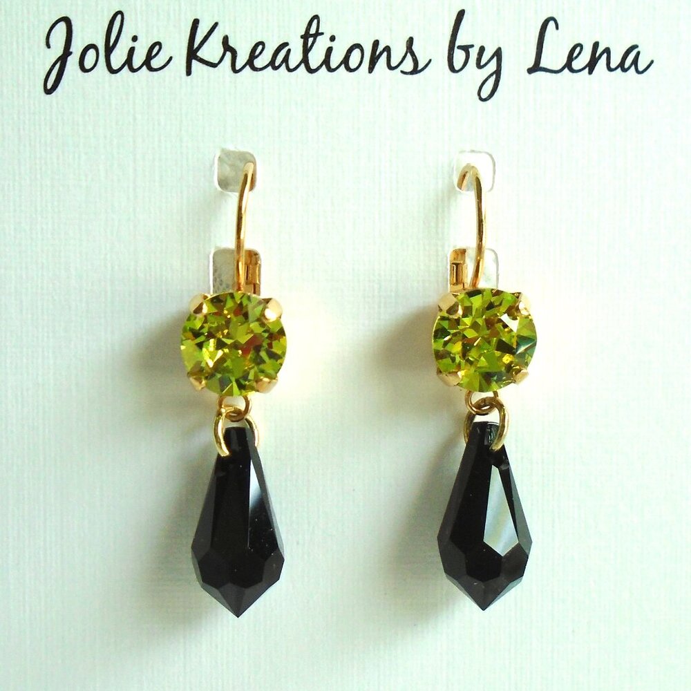 NWT ~ Jet Black and Citrine Green Teardrop Austrian Crystal Vintage Earrings